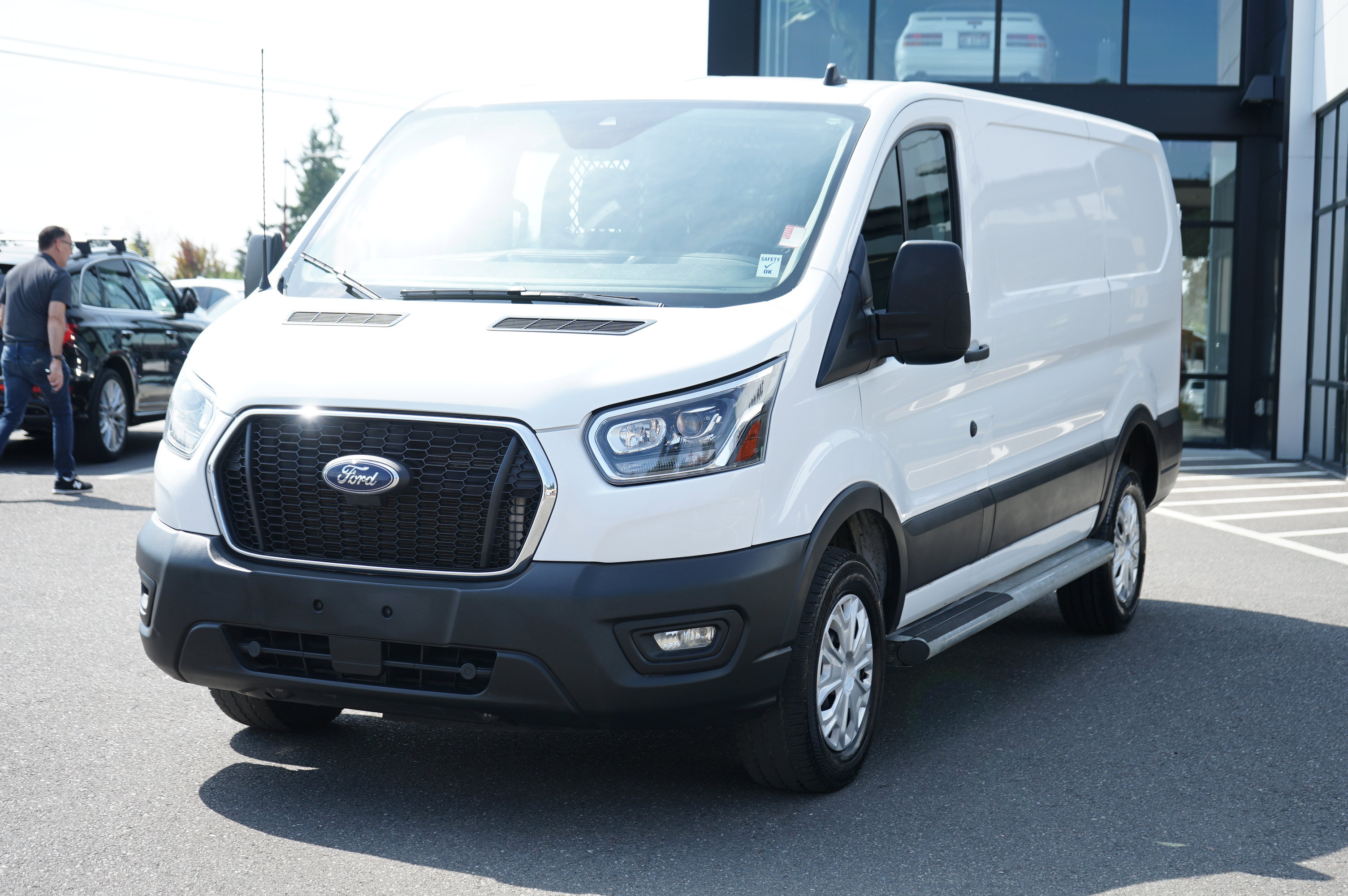 Used 2023 Ford Transit 250 Low Roof w/ Exterior Upgrade Package image 10