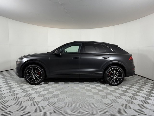Used 2023 Audi SQ8 Premium Plus w/ Executive Package image 4