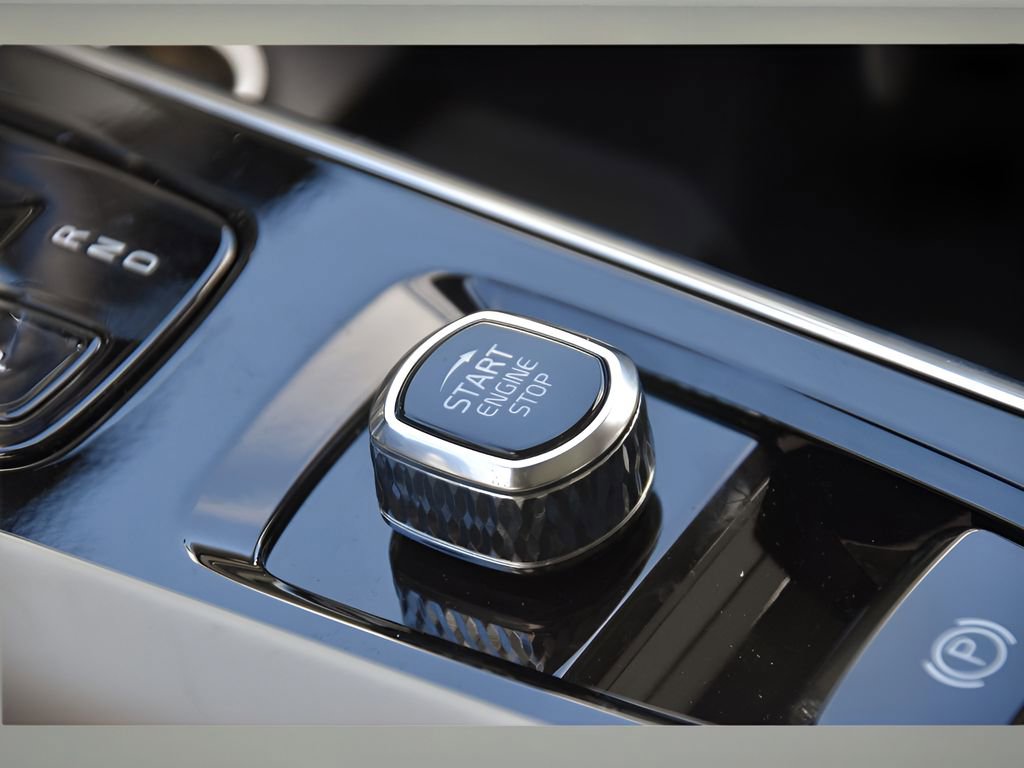 New 2026 Volvo XC60 B5 Ultra w/ Protection Package Premier image 37