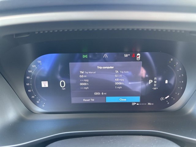 New 2026 Volvo XC40 B5 Plus w/ Protection Package Premier image 16