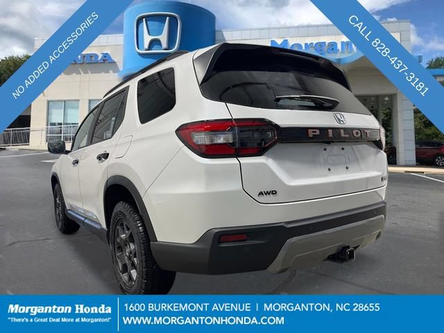 New 2026 Honda Pilot TrailSport image 3