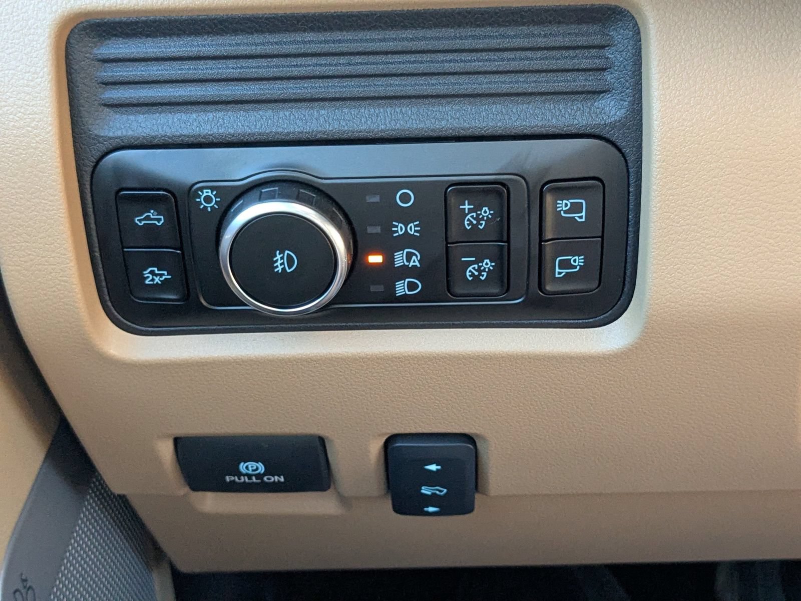 New 2026 Ford F250 Lariat w/ Black Appearance Package AWD/4WD image 29