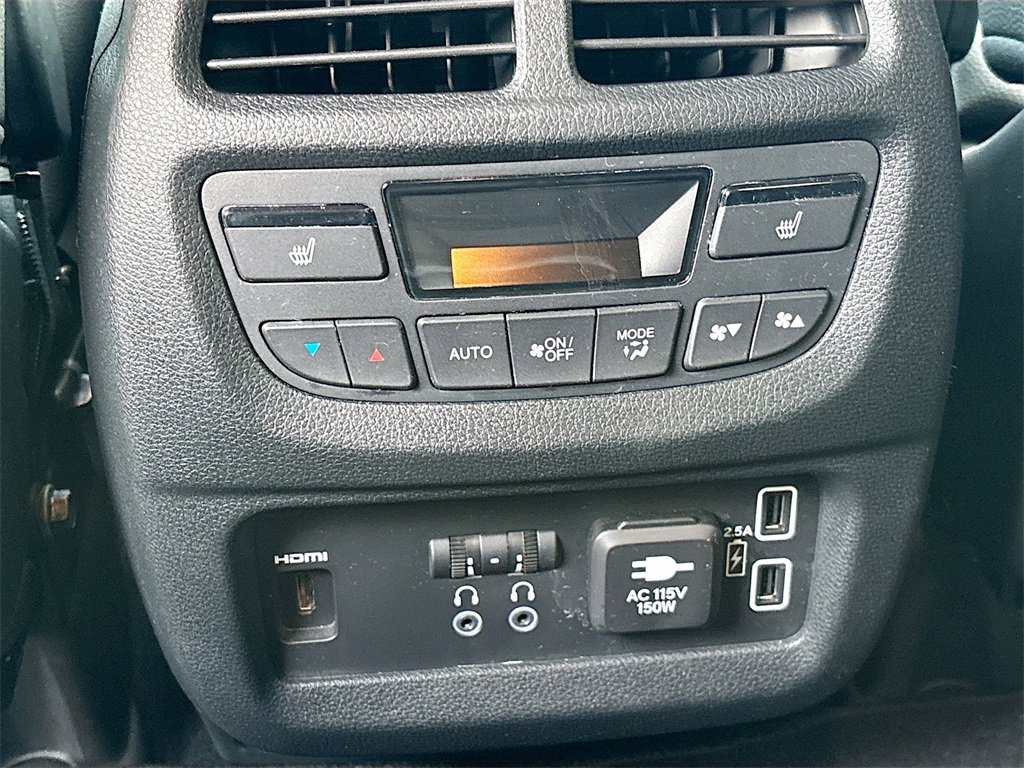Used 2022 Honda Pilot Touring image 27