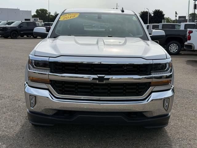 Used 2019 Chevrolet Silverado 1500 LT w/ All Star Edition AWD/4WD image 3