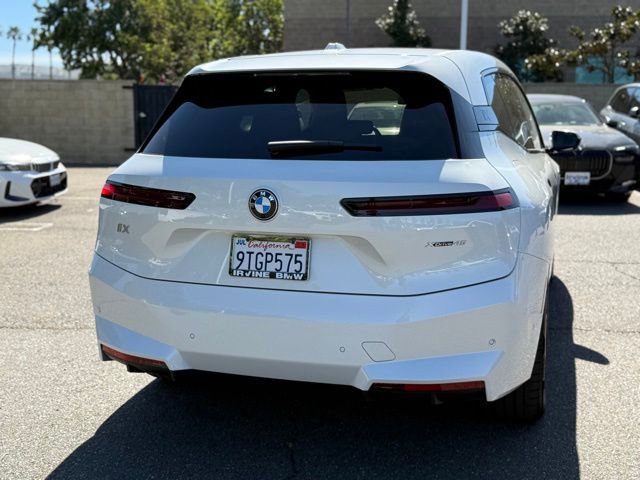 Used 2026 BMW iX xDrive45 w/ Climate Comfort Package image 9