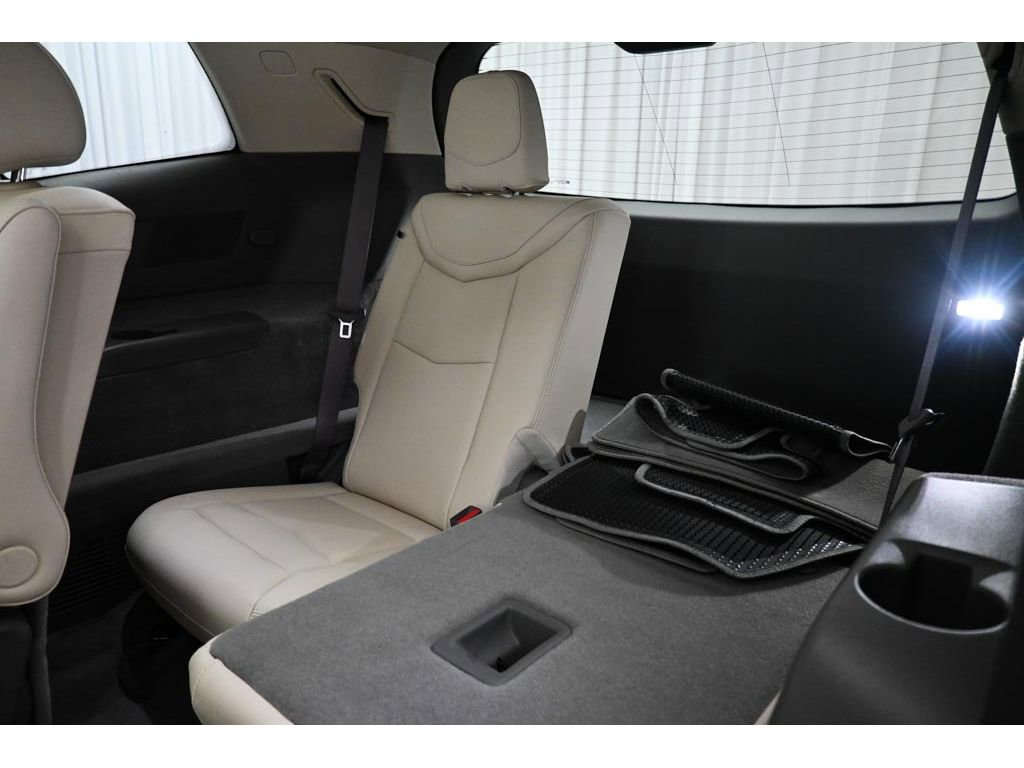 Used 2024 Cadillac XT6 Premium Luxury w/ Technology Package AWD/4WD image 22