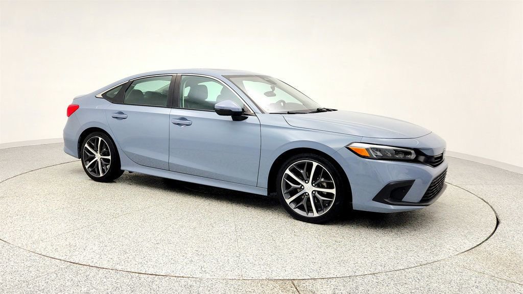 Used 2023 Honda Civic Touring image 3