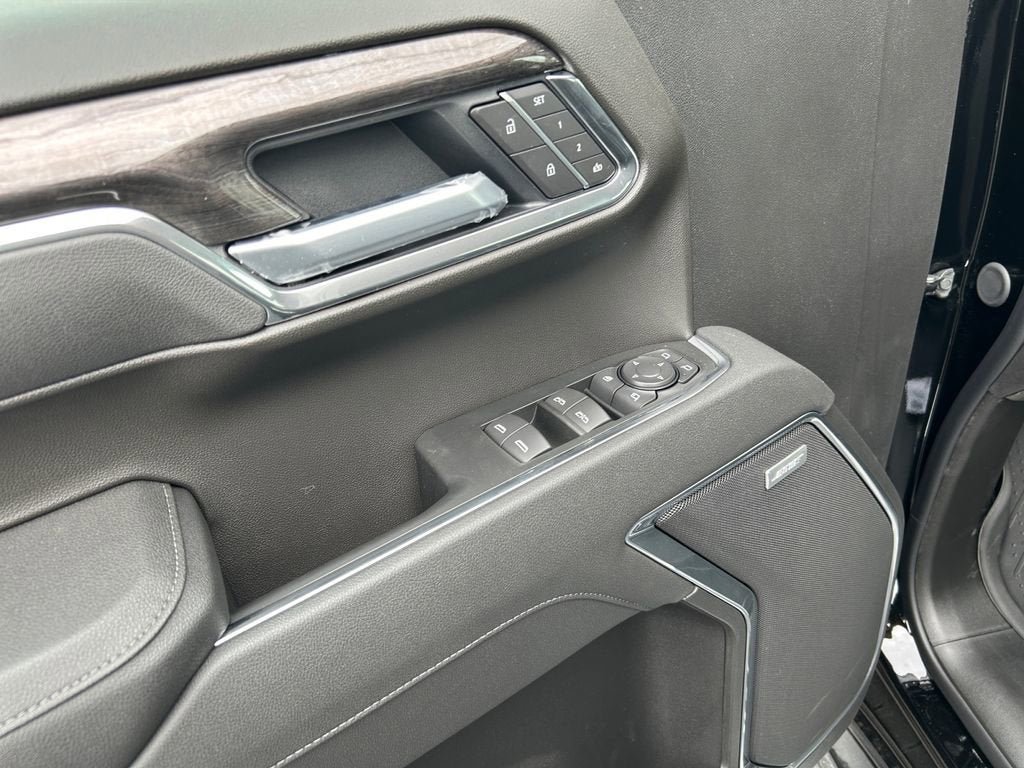 New 2026 Chevrolet Silverado 1500 LTZ w/ Technology Package RWD image 11