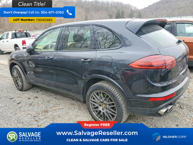 Used 2017 Porsche Cayenne S image 3