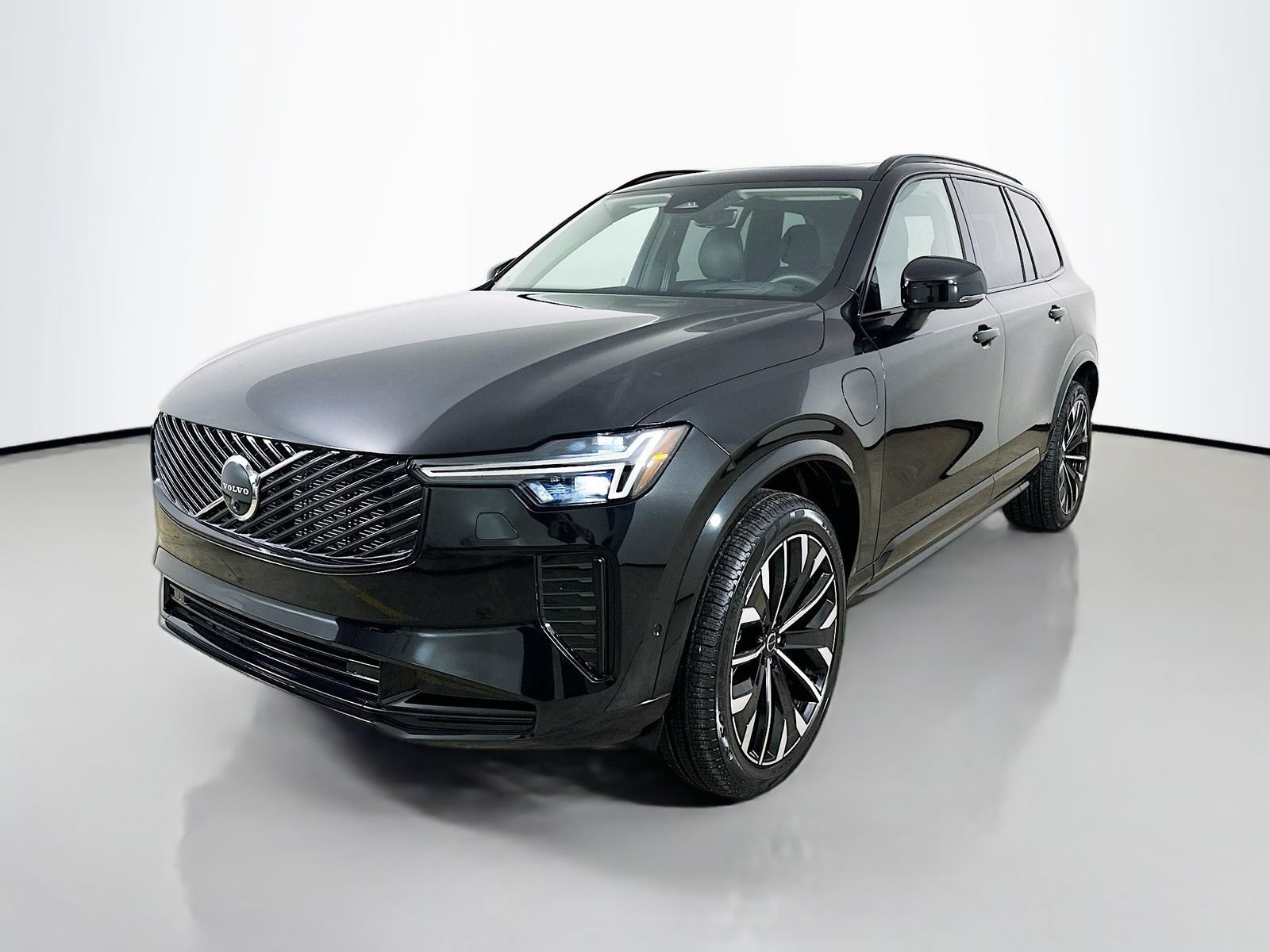 New 2026 Volvo XC90 T8 Ultra w/ Protection Package AWD/4WD video 1