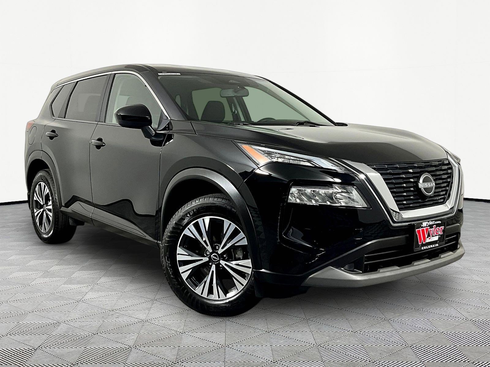 Certified 2023 Nissan Rogue SV AWD/4WD image 3