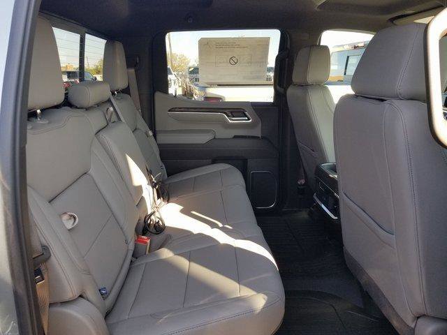 New 2026 GMC Sierra 1500 SLT image 11