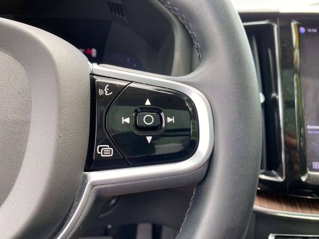 Used 2023 Volvo XC60 T8 Plus AWD/4WD image 16