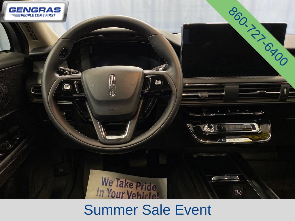 Used 2025 Lincoln Corsair AWD w/ Equipment Group 101A image 33