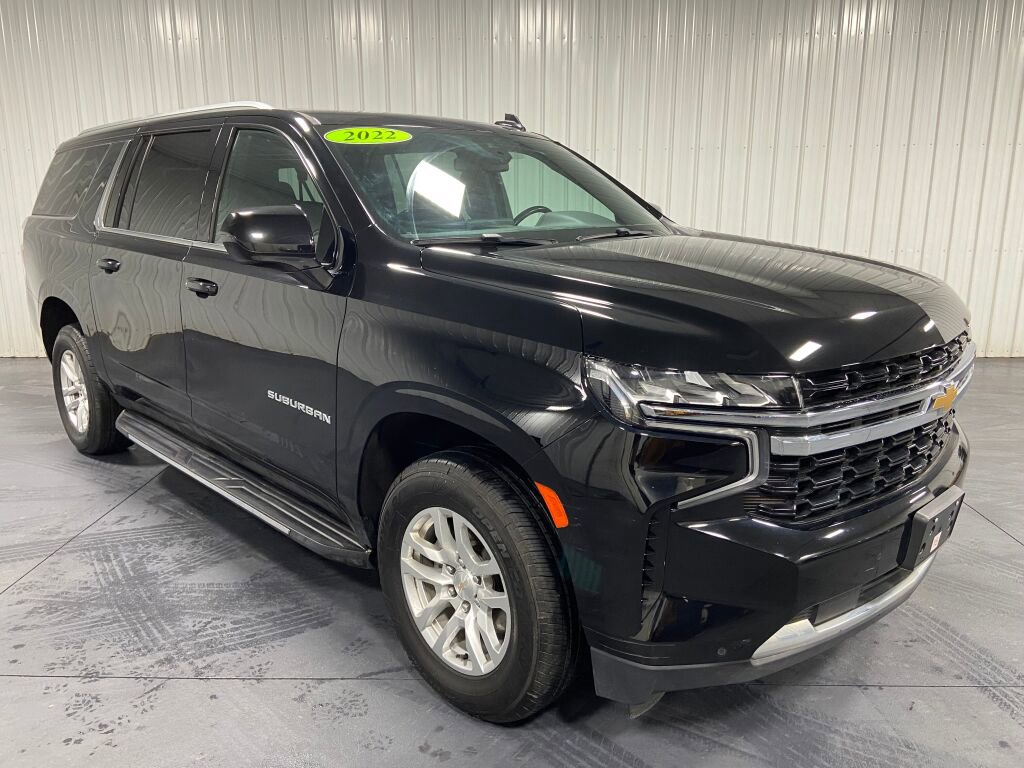 Used 2022 Chevrolet Suburban LS AWD/4WD image 2