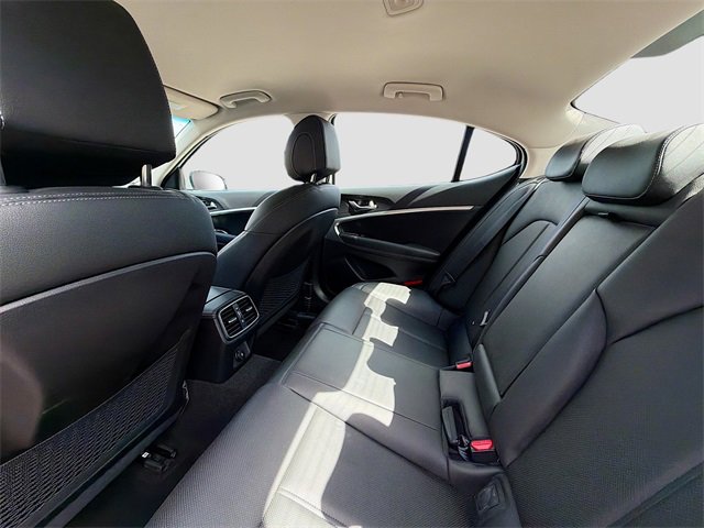 Used 2022 Genesis G70 2.0T image 23