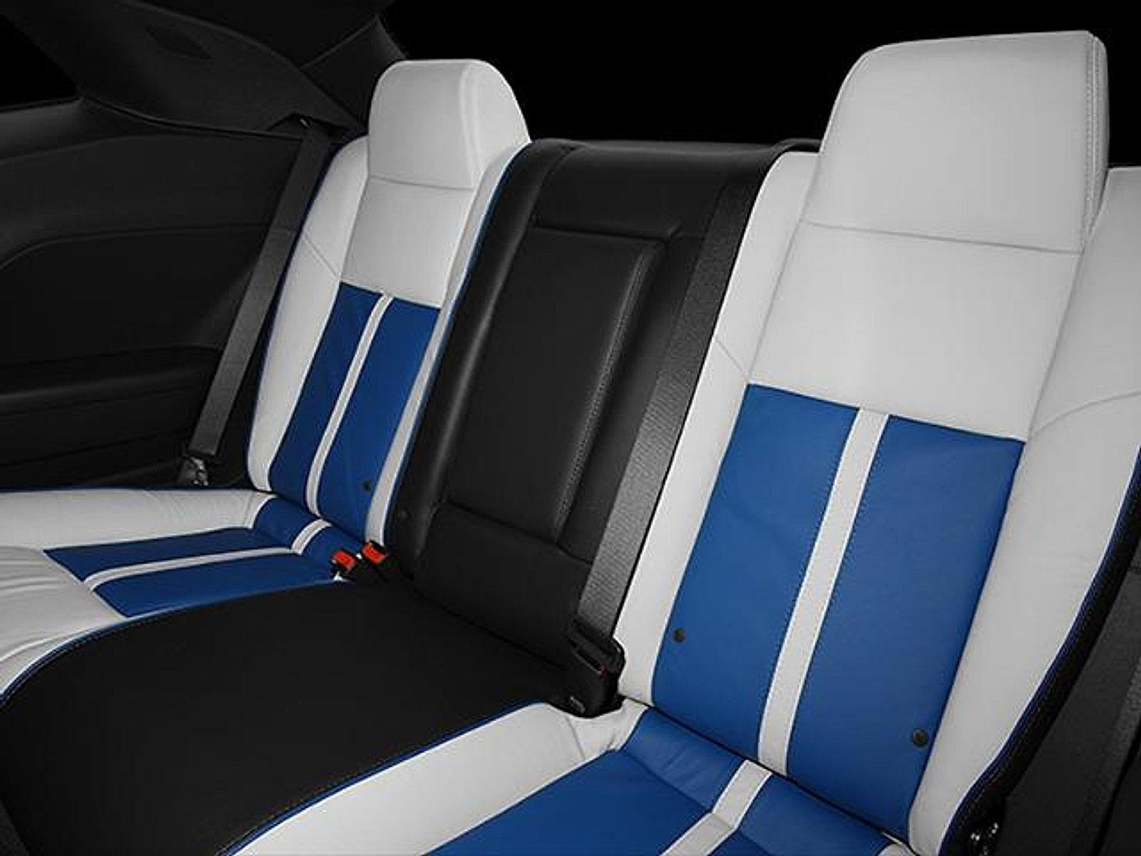 Used 2013 Dodge Challenger SRT8 w/ Harman Kardon Audio Group RWD image 19