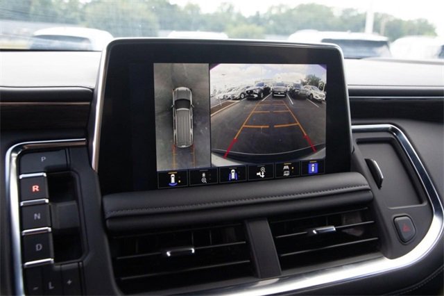 Used 2024 Chevrolet Tahoe Z71 w/ Luxury Package image 21