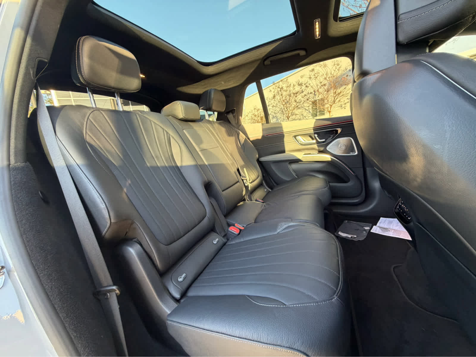 Used 2023 Mercedes-Benz EQS 450+ SUV image 9