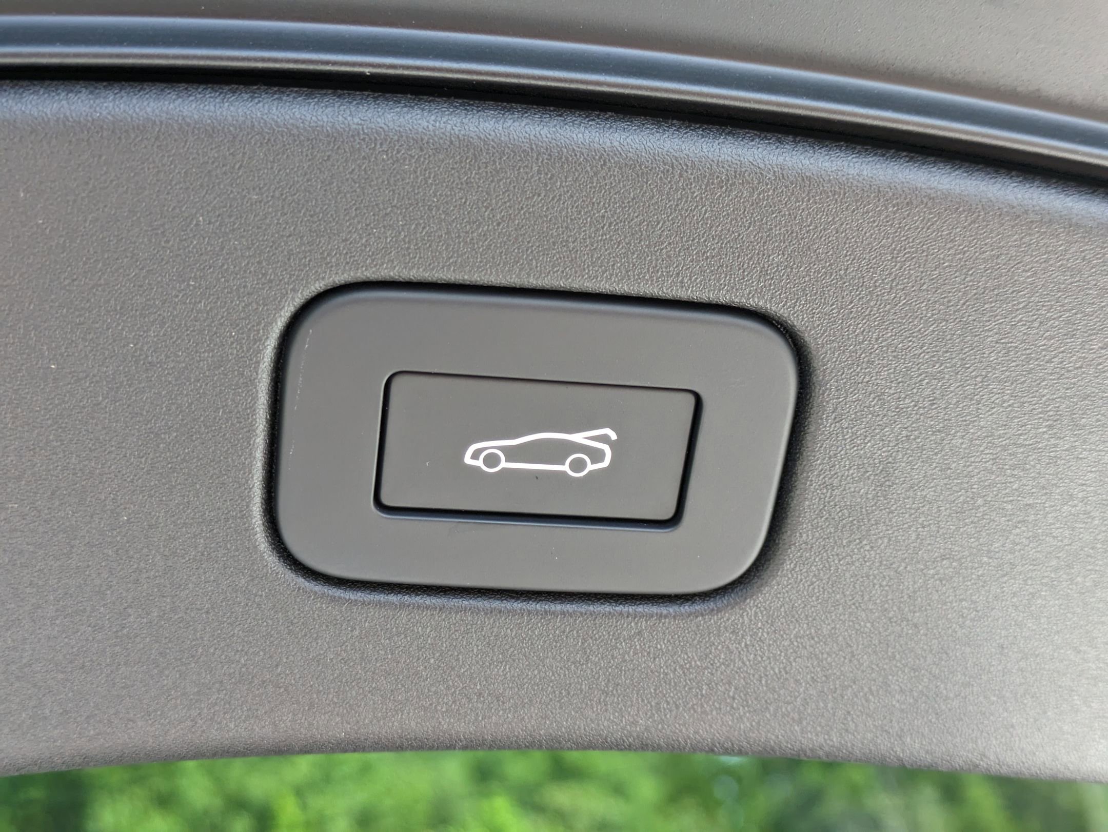 New 2024 Jaguar F-TYPE Coupe AWD image 24