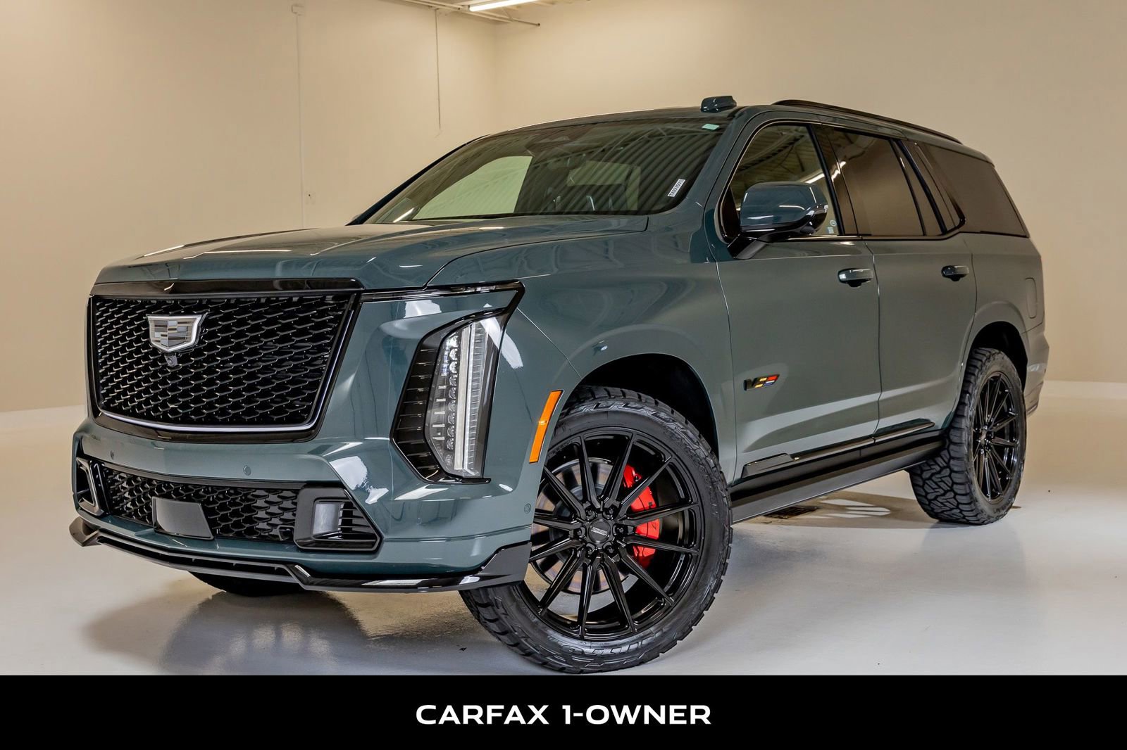 Used 2026 Cadillac Escalade V AWD/4WD image 5