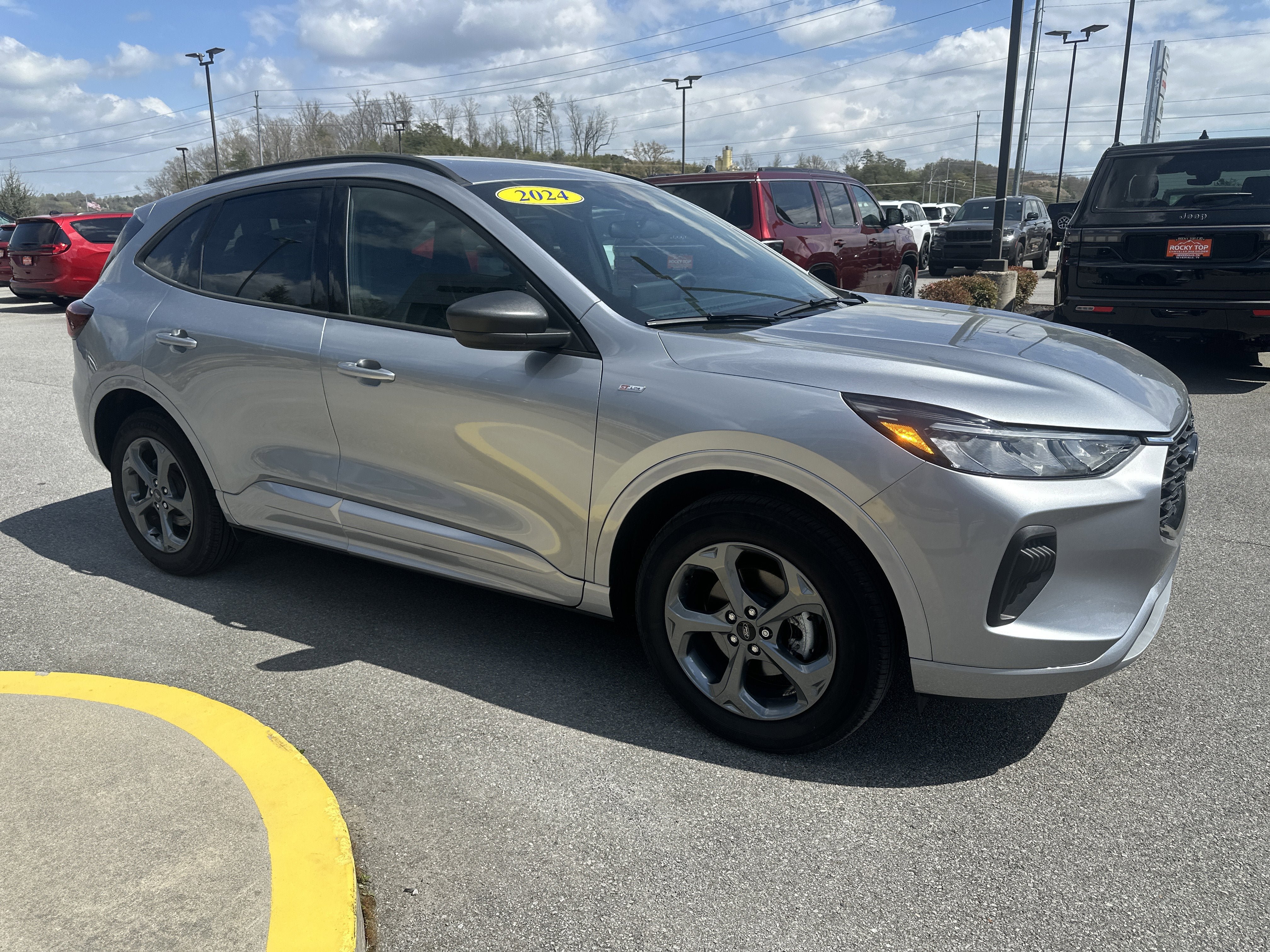 Used 2024 Ford Escape ST-Line w/ Tech Pack #1 AWD/4WD image 6