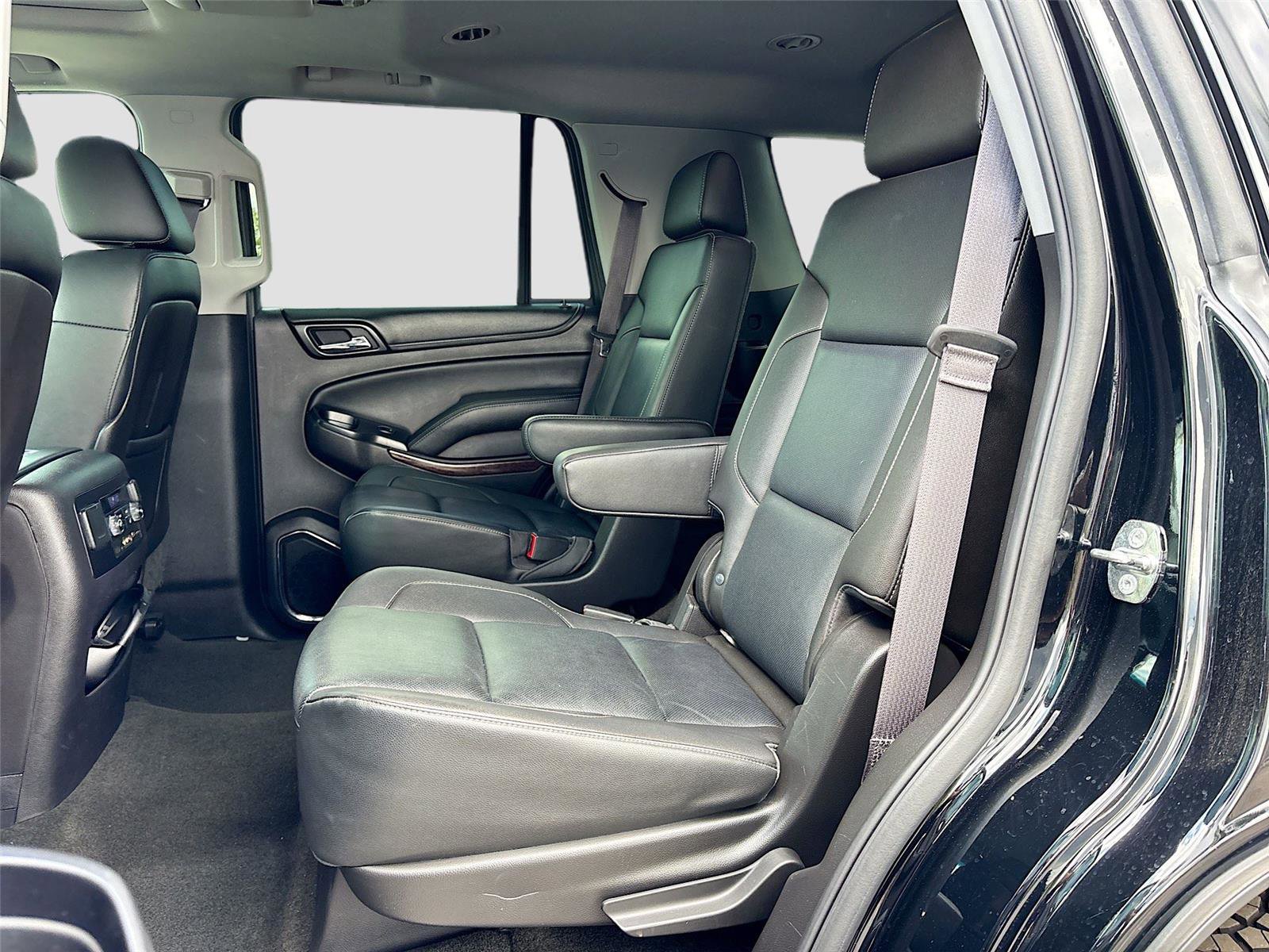 Used 2016 GMC Yukon SLT w/ Open Road Package image 26