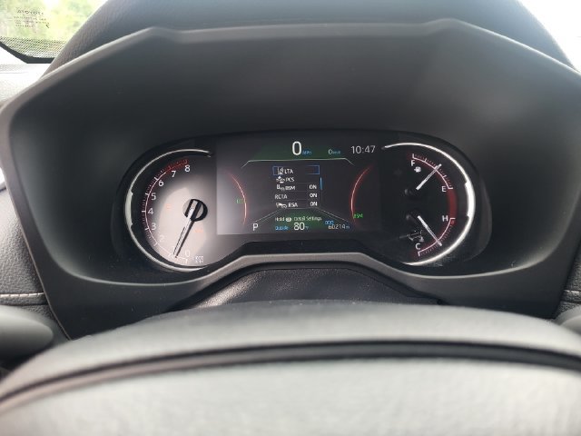 Used 2024 Toyota RAV4 XLE FWD image 14