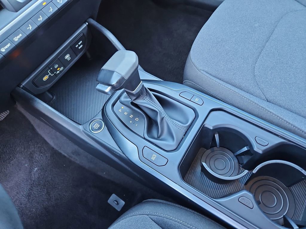 Used 2025 Kia K4 LXS image 18