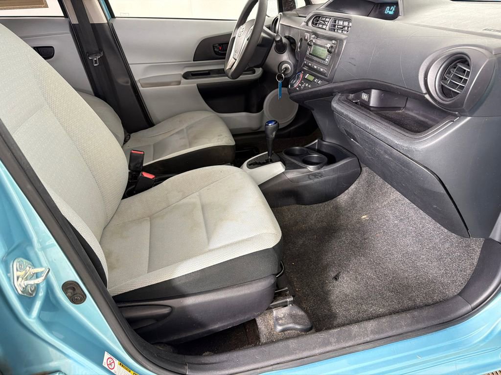Used 2014 Toyota Prius C One image 12