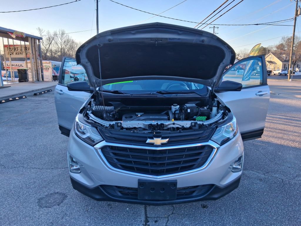 Used 2020 Chevrolet Equinox LS w/ LS Convenience Package image 5