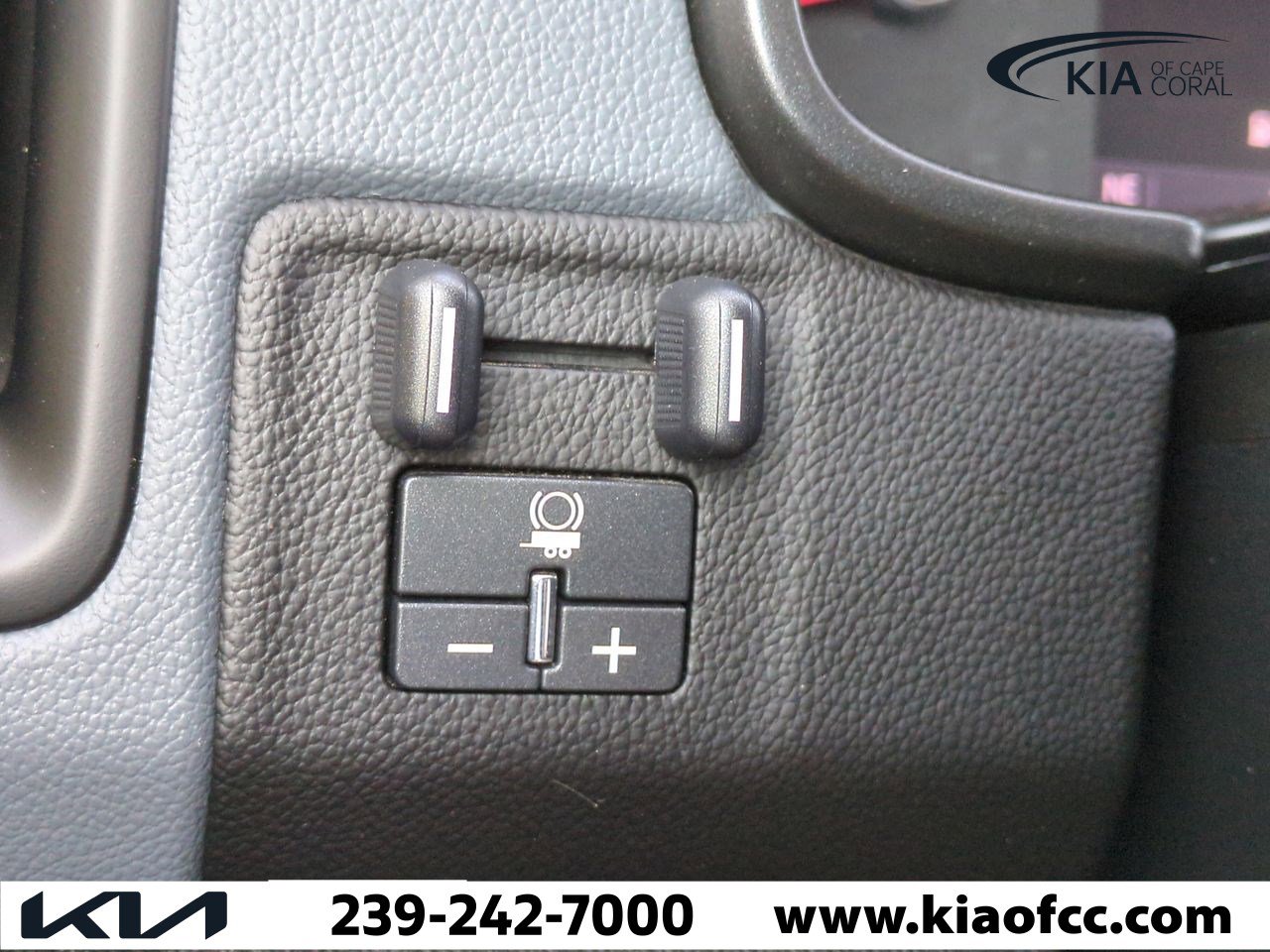 Used 2020 Chevrolet Colorado Z71 image 23