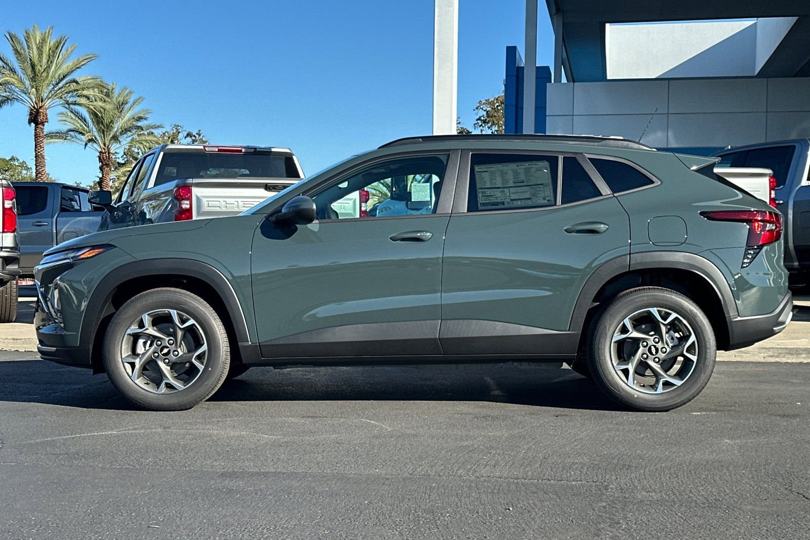 New 2026 Chevrolet Trax LT w/ Driver Confidence Package image 6