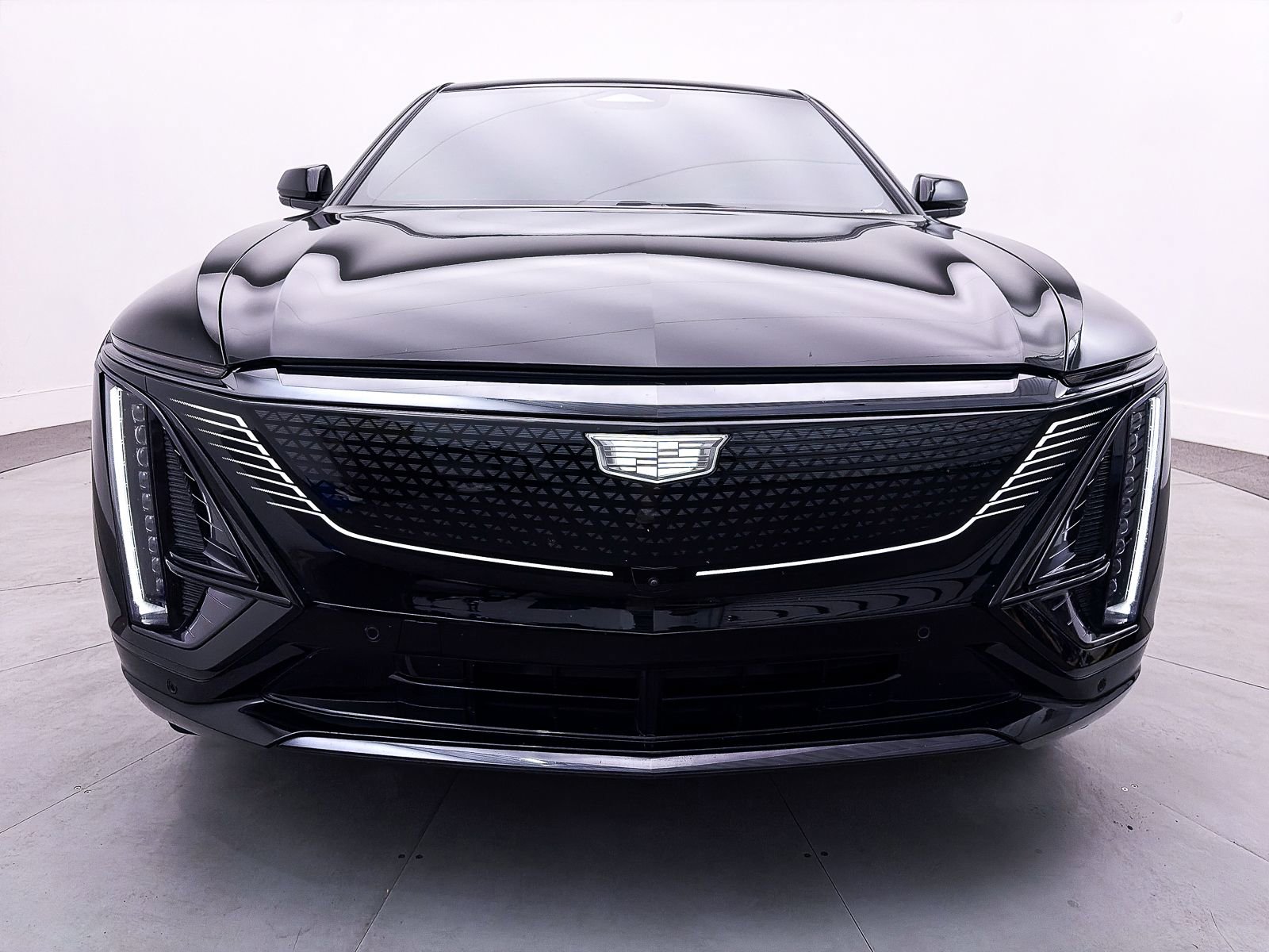 Used 2025 Cadillac Lyriq Sport image 12