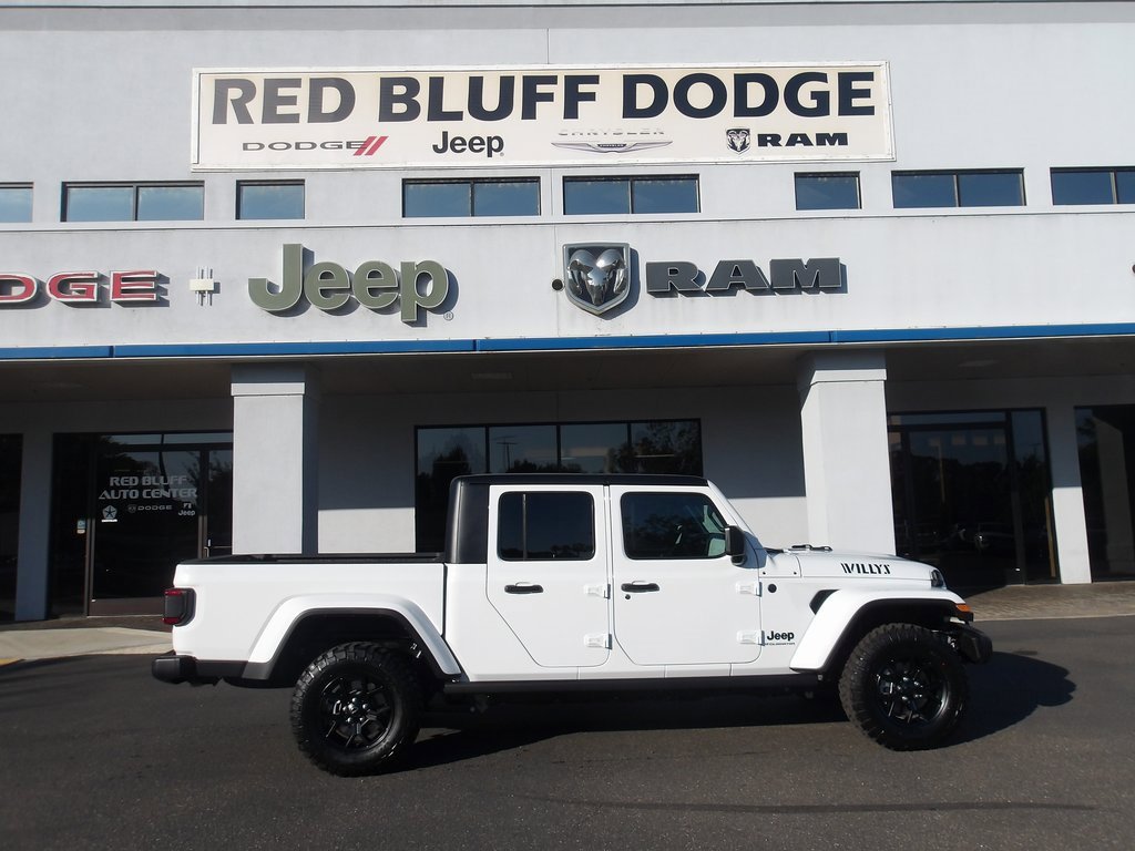 New 2025 Jeep Gladiator Willys