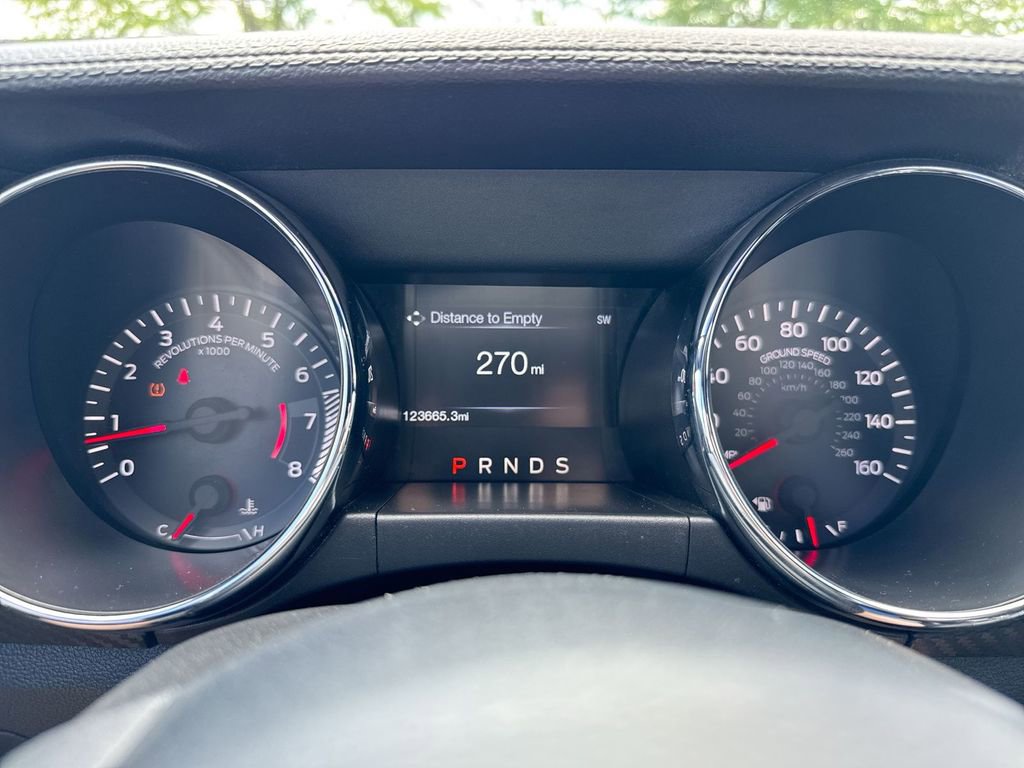 Used 2016 Ford Mustang Coupe RWD image 12