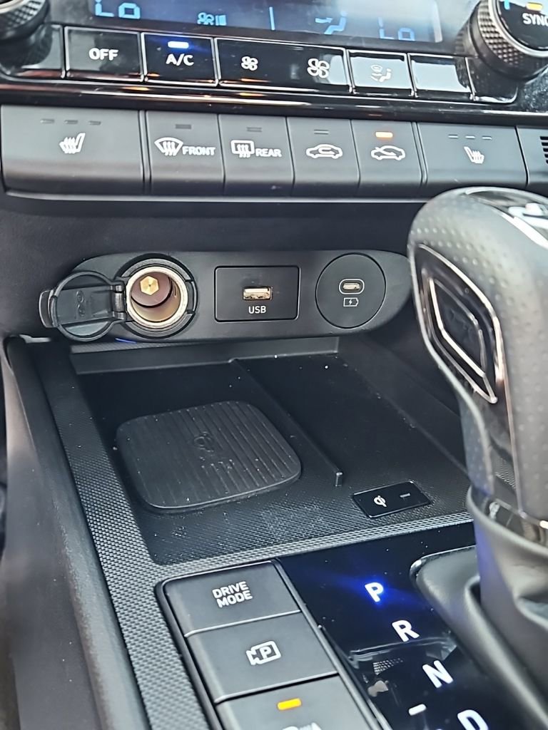 Used 2024 Hyundai Elantra N FWD image 23