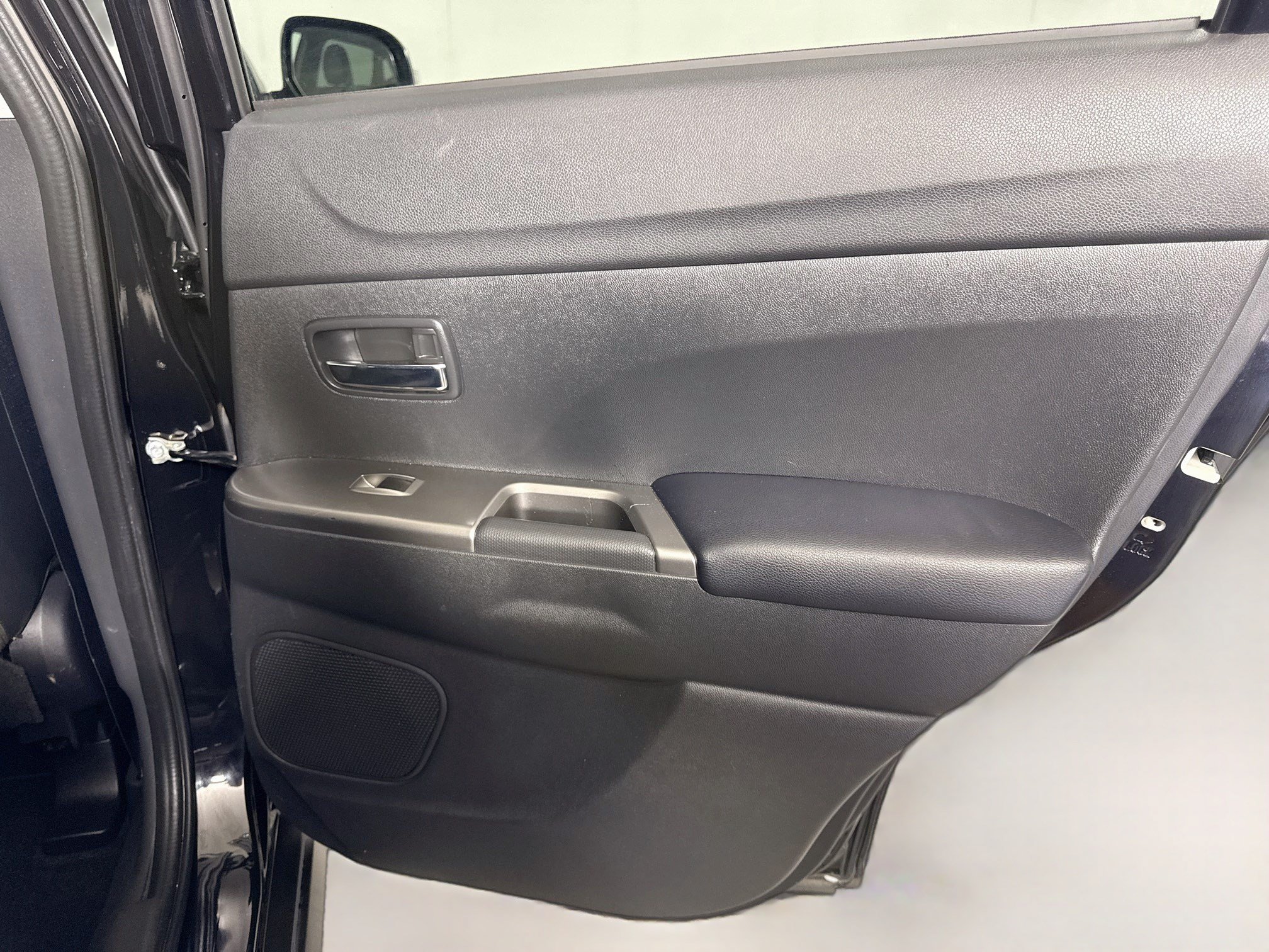 Used 2022 Mitsubishi Outlander Sport SE FWD image 28