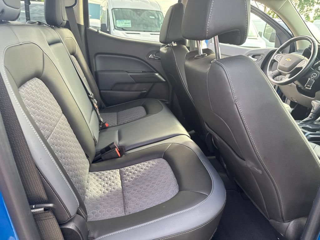 Used 2021 Chevrolet Colorado Z71 w/ Safety Package AWD/4WD image 38