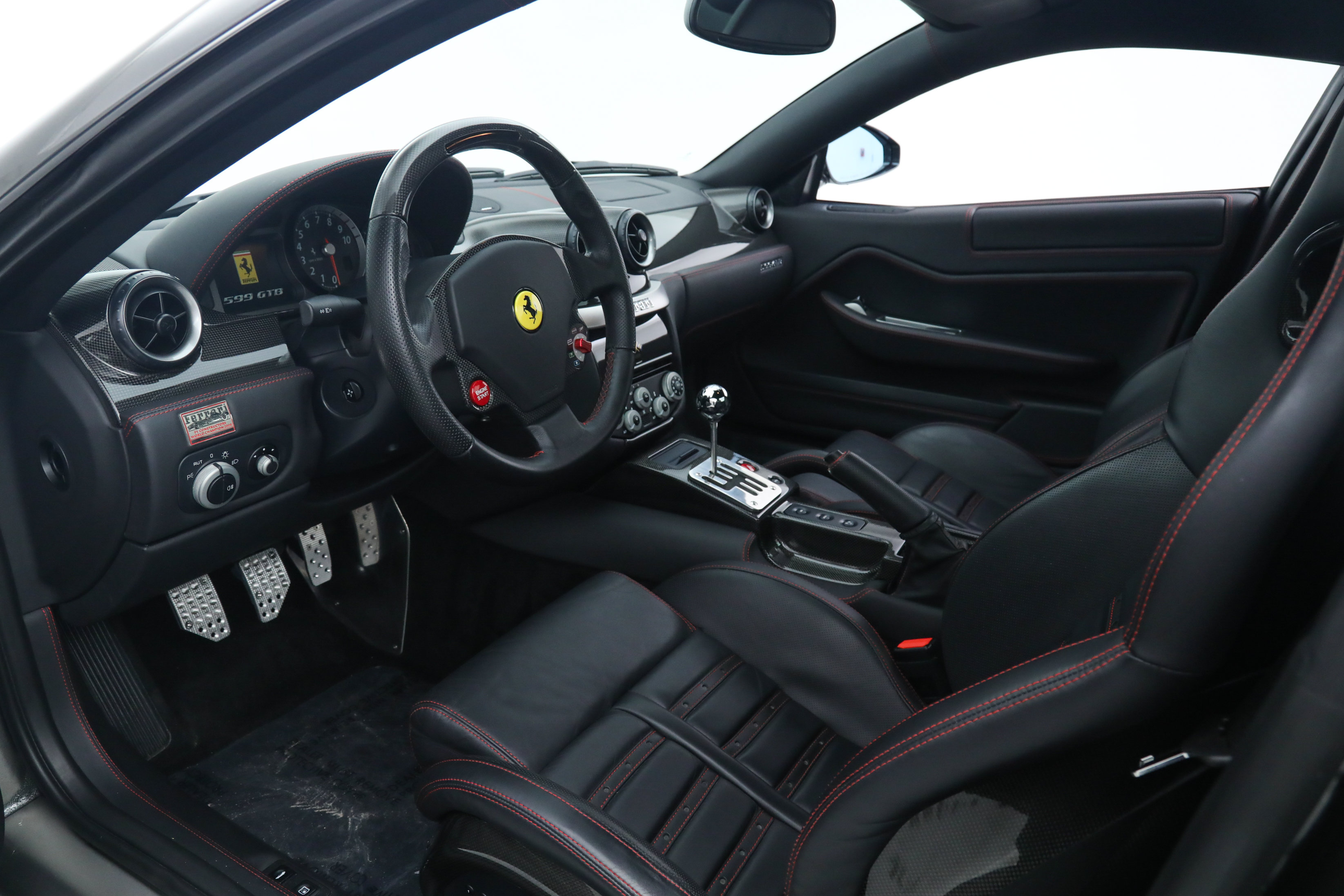 Used 2009 Ferrari 599 GTB Fiorano RWD image 2