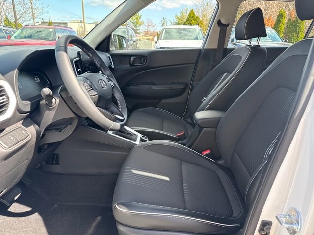 Certified 2023 Hyundai Venue Limited image 9