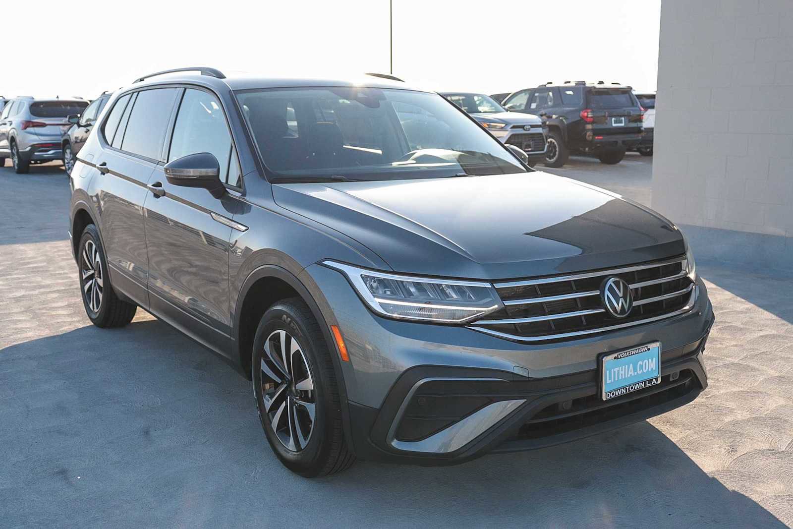 Used 2024 Volkswagen Tiguan S image 3