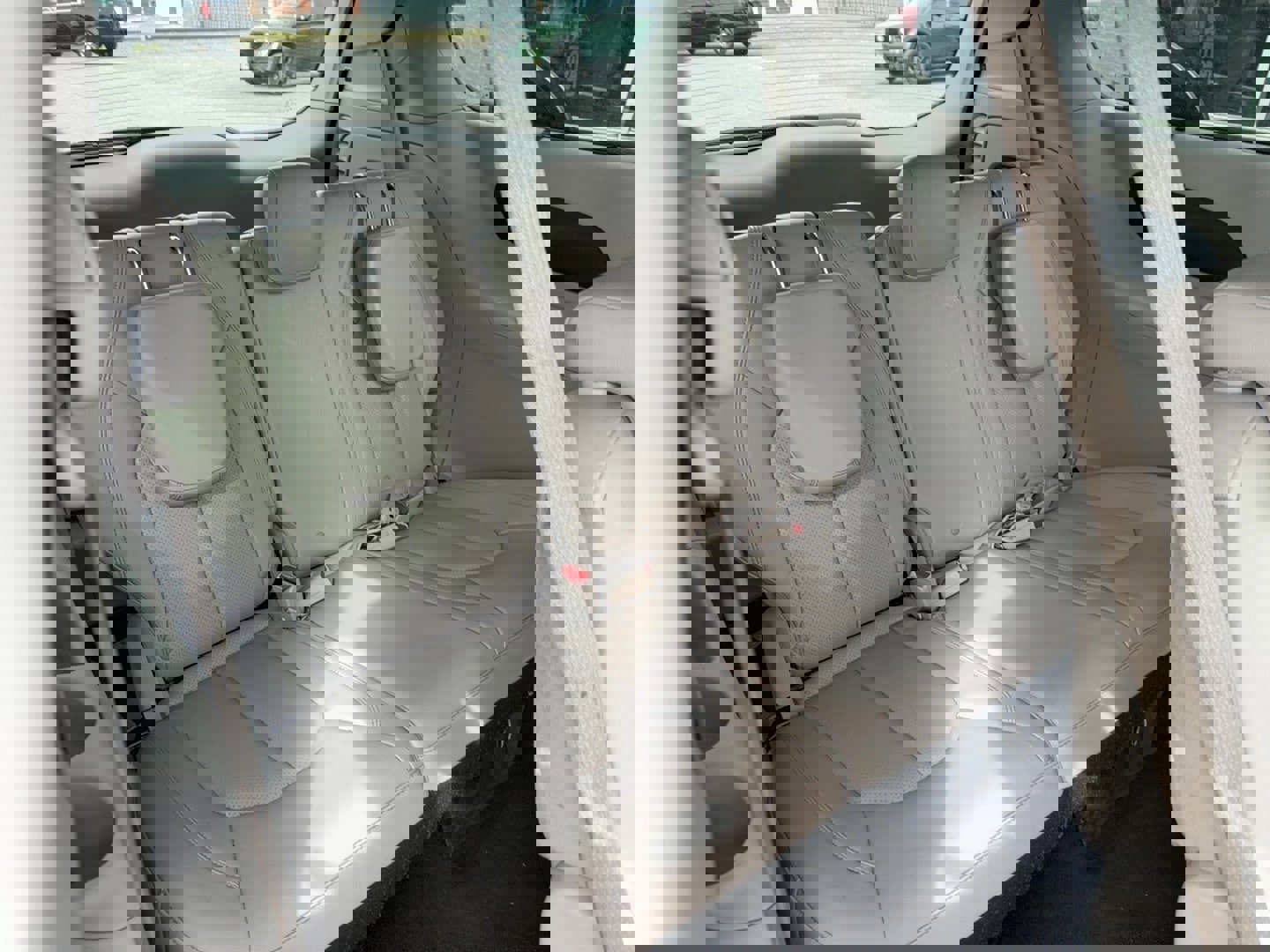 Used 2018 Chrysler Pacifica Touring-L image 11