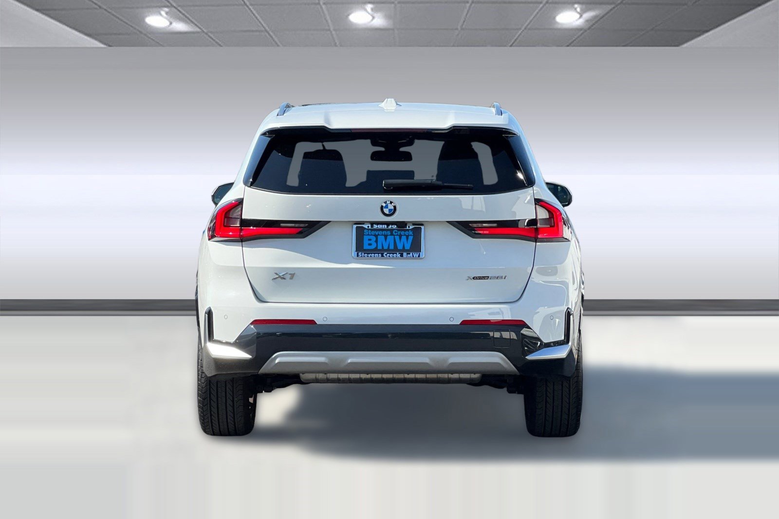 Used 2025 BMW X1 xDrive28i w/ Convenience Package AWD/4WD image 9