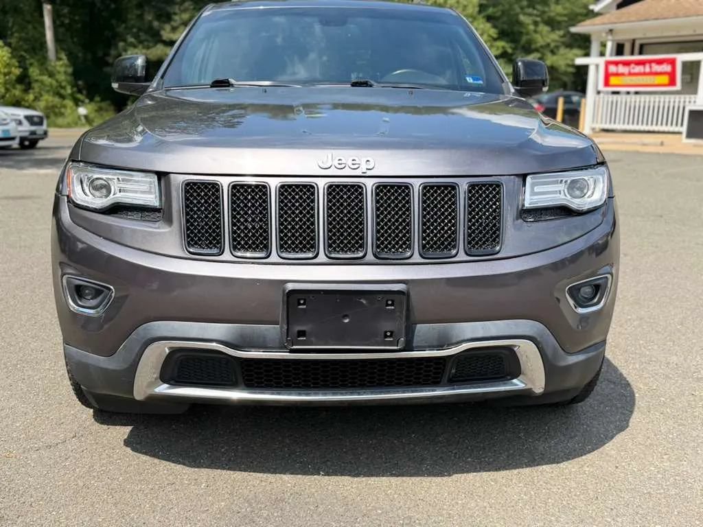 Used 2015 Jeep Grand Cherokee Limited w/ Luxury Group II AWD/4WD image 2