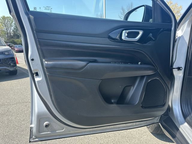 Used 2024 Jeep Compass Trailhawk AWD/4WD image 14