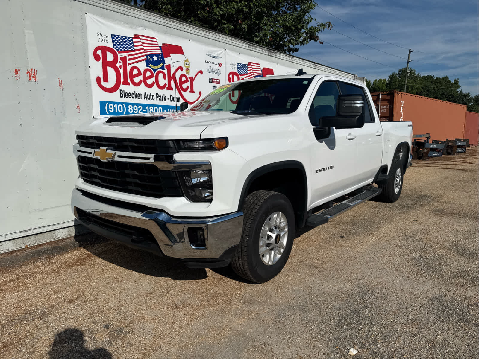 Used 2025 Chevrolet Silverado 2500 LT w/ Convenience Package AWD/4WD image 6