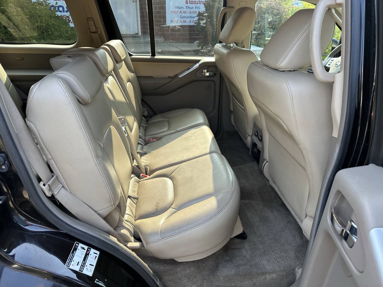 Used 2011 Nissan Pathfinder Silver AWD/4WD image 26