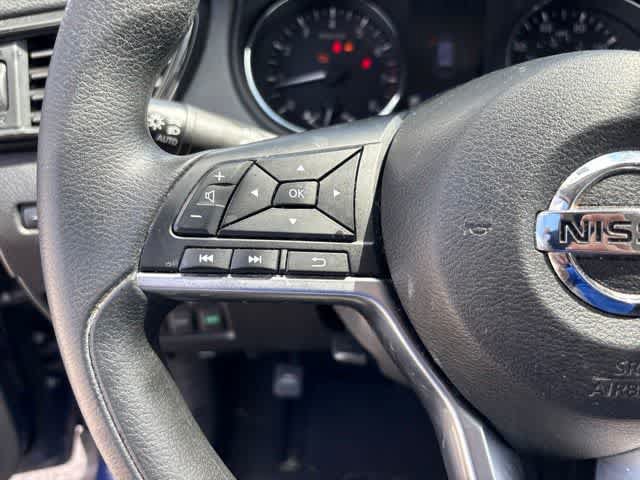Used 2019 Nissan Rogue S FWD image 12