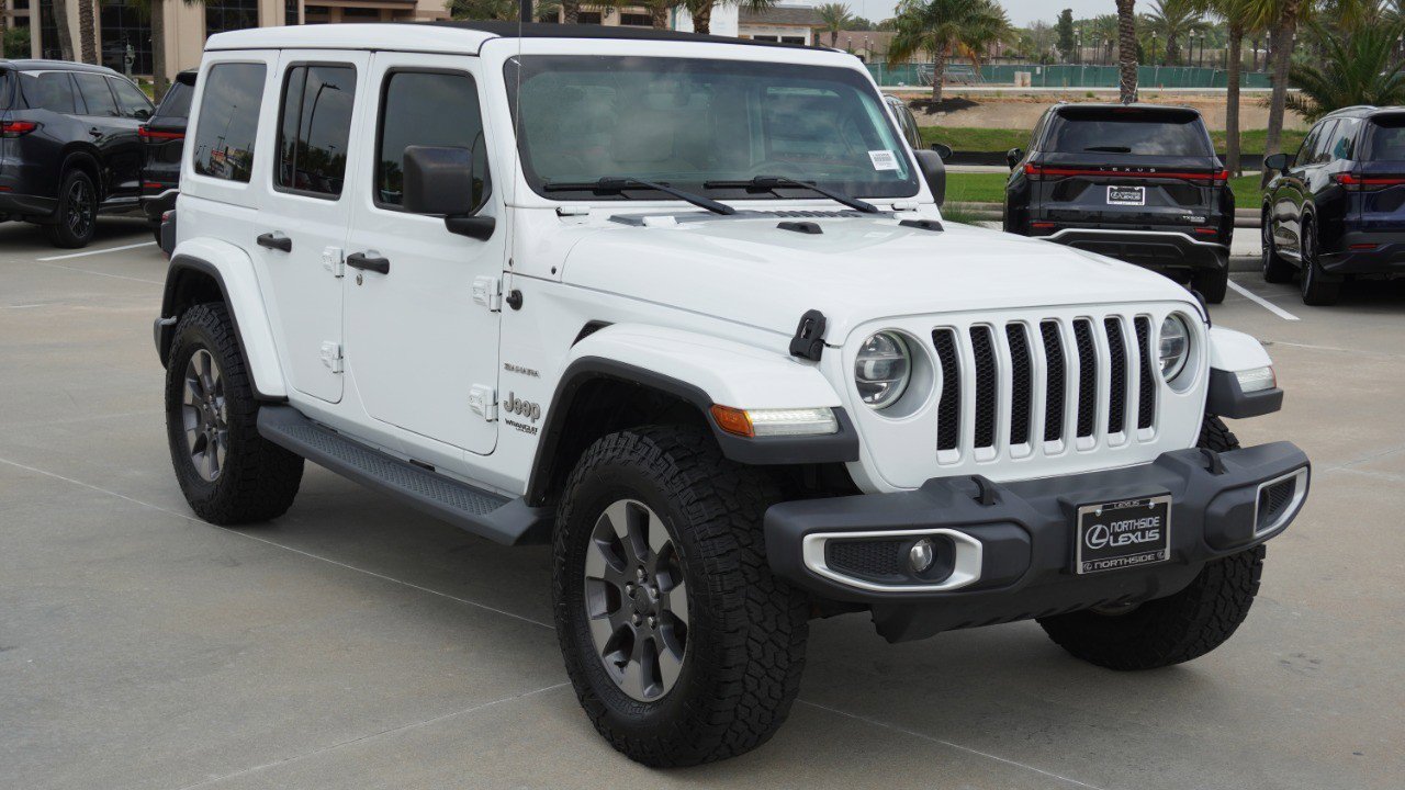 Used 2019 Jeep Wrangler Unlimited Sahara image 3